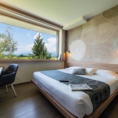 Hotel Gardenia Романо-Канавезе Экстерьер фото