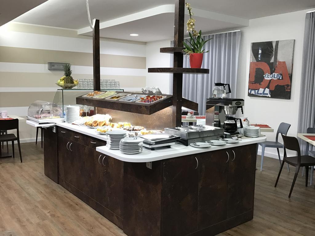 Hotel Gardenia Романо-Канавезе Экстерьер фото